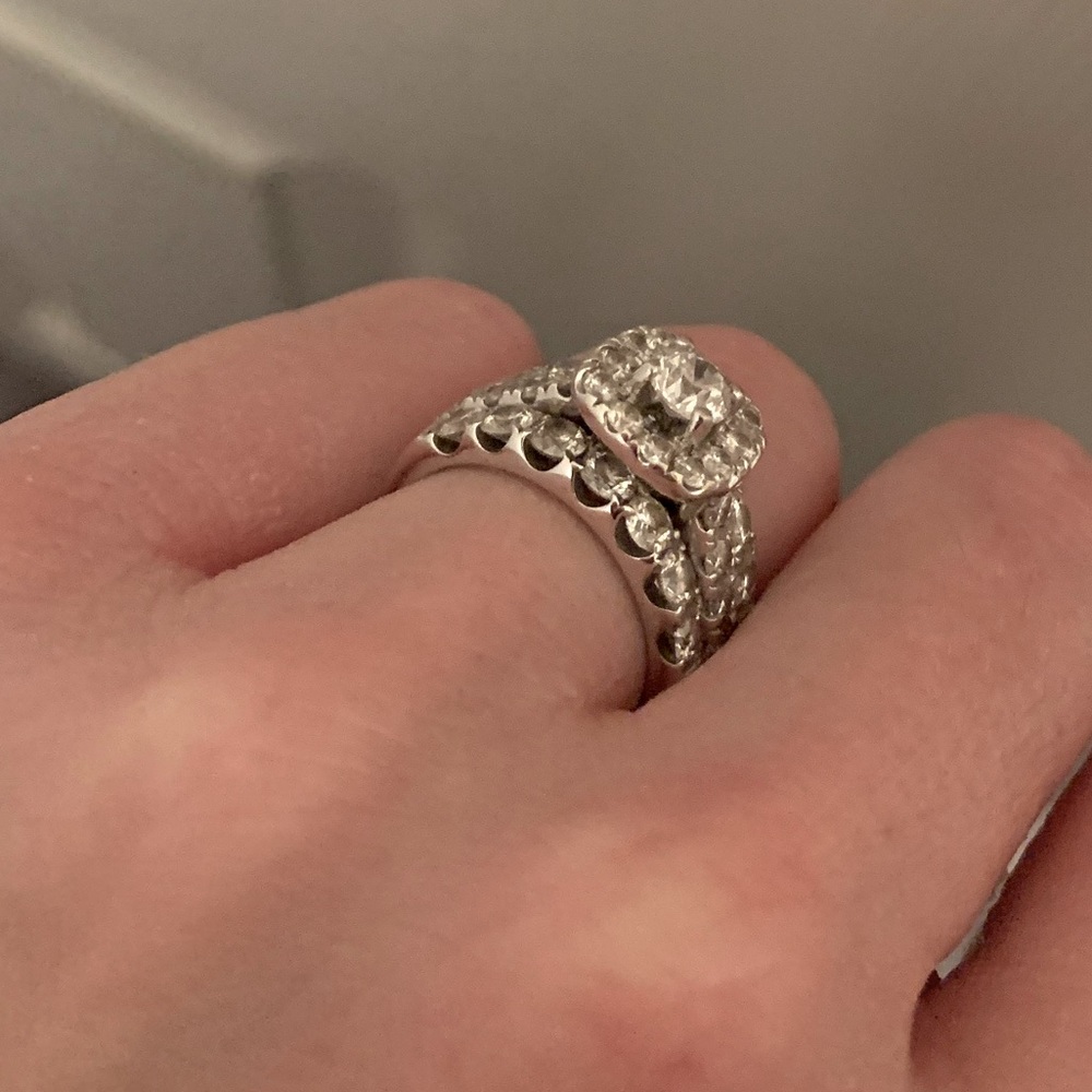 Beautiful Diamond Ring Set! Over 3 Carat!! From Kay Jewelers